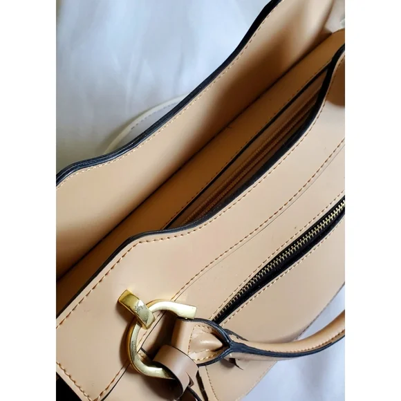 London Fog Purse - Picture 4 of 7